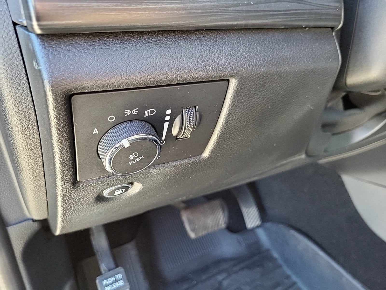 2020 Jeep Grand Cherokee Laredo E