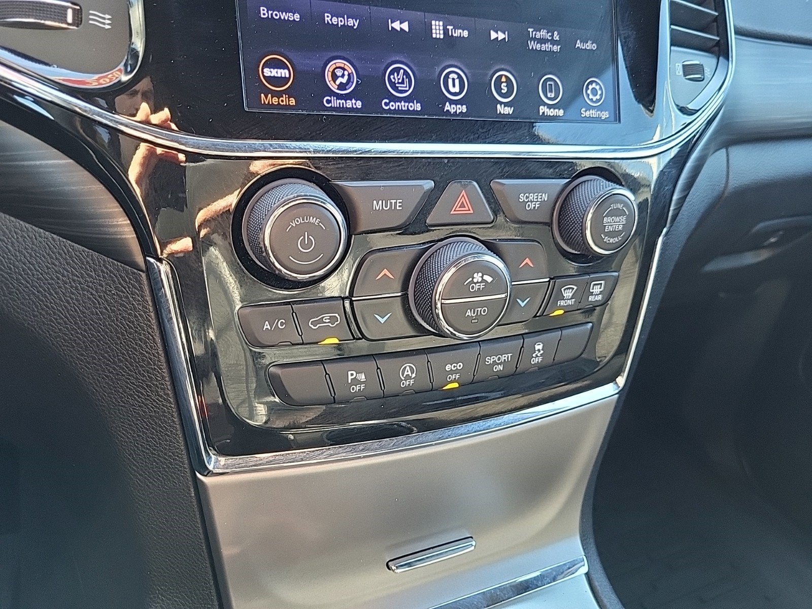 2020 Jeep Grand Cherokee Laredo E