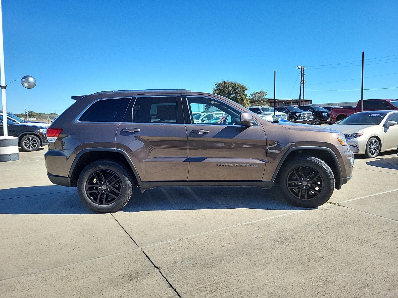 2020 Jeep Grand Cherokee Laredo E
