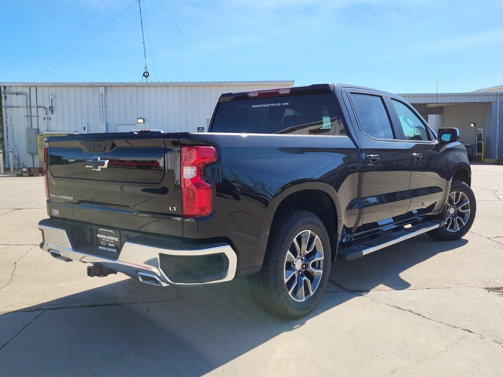 2025 Chevrolet Silverado 1500 LT
