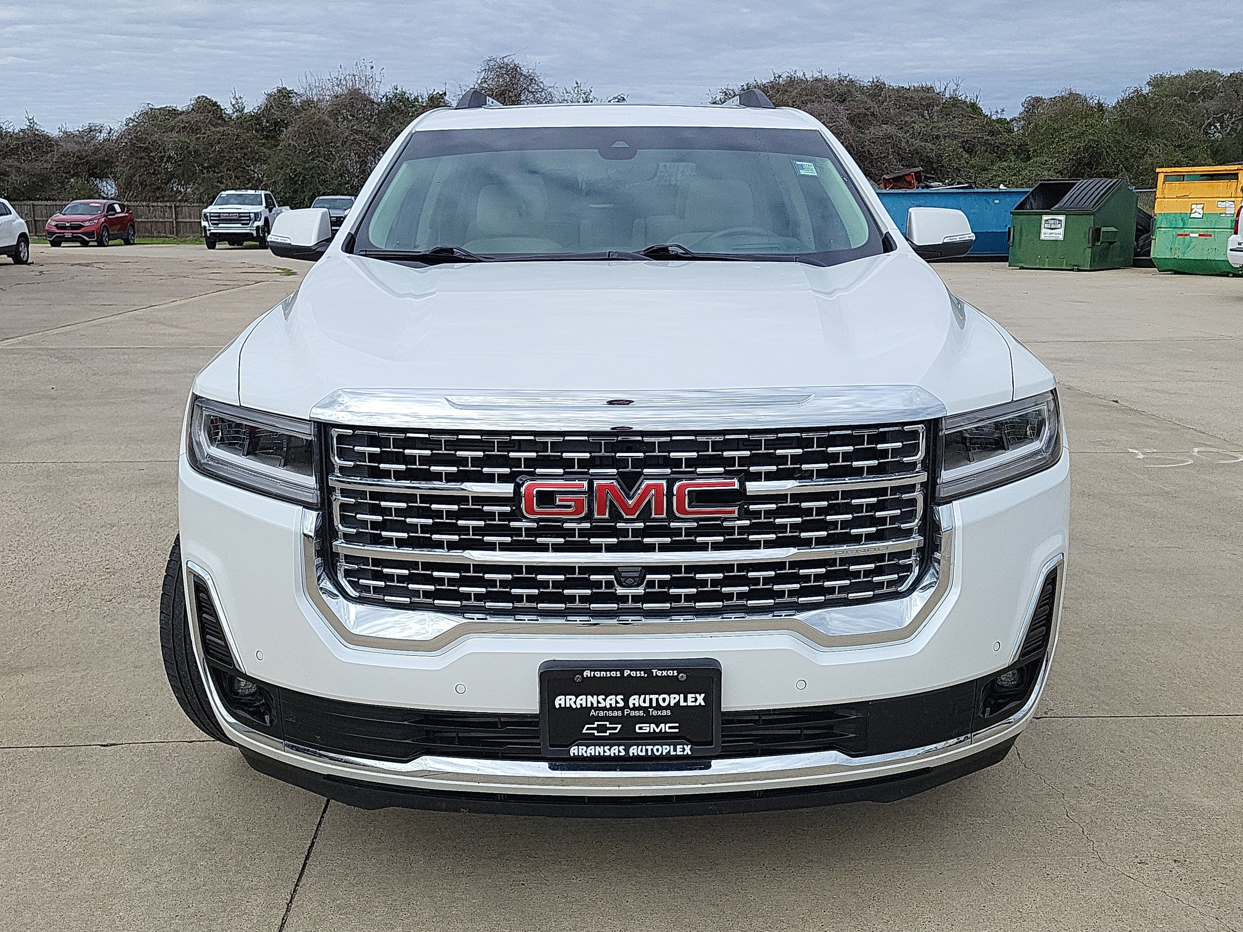 2023 GMC Acadia Denali