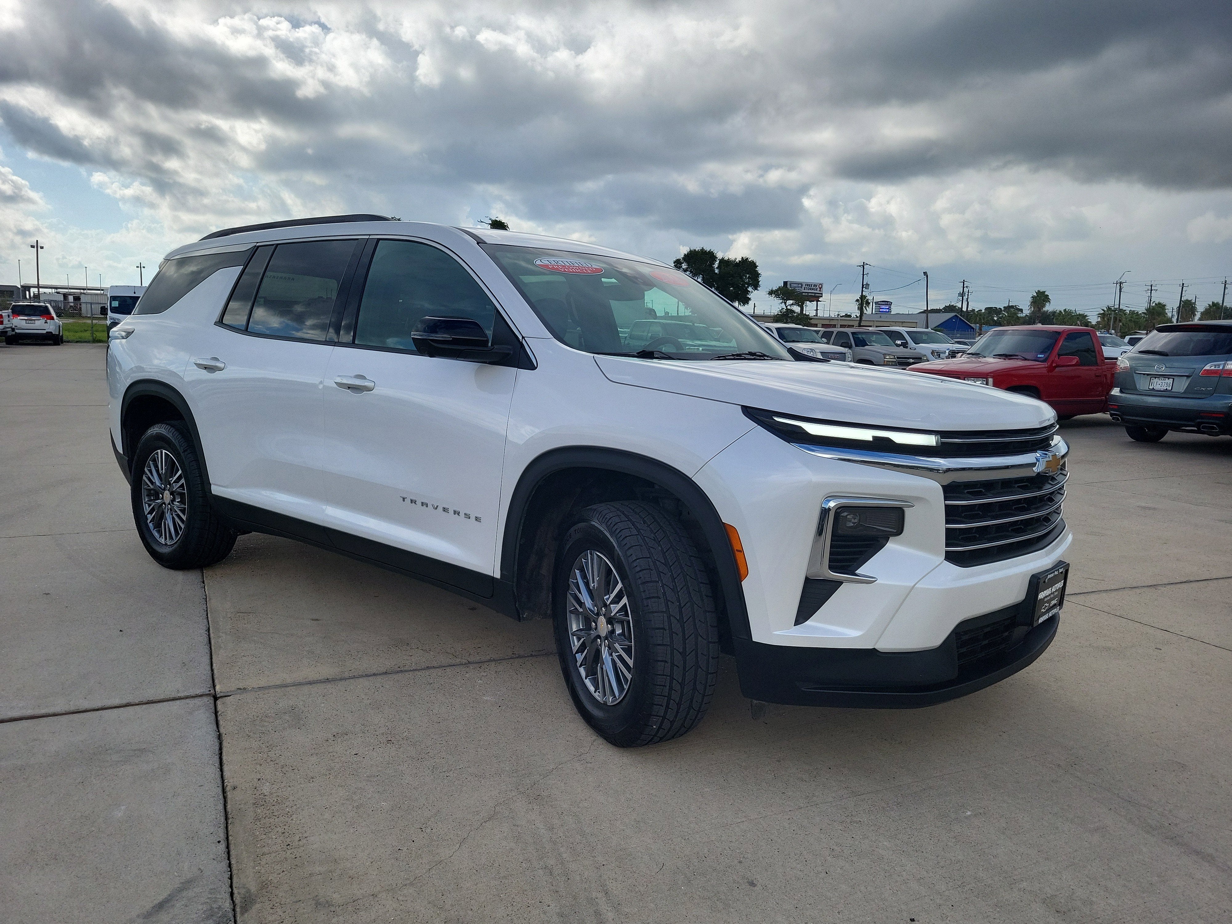 2024 Chevrolet Traverse LT