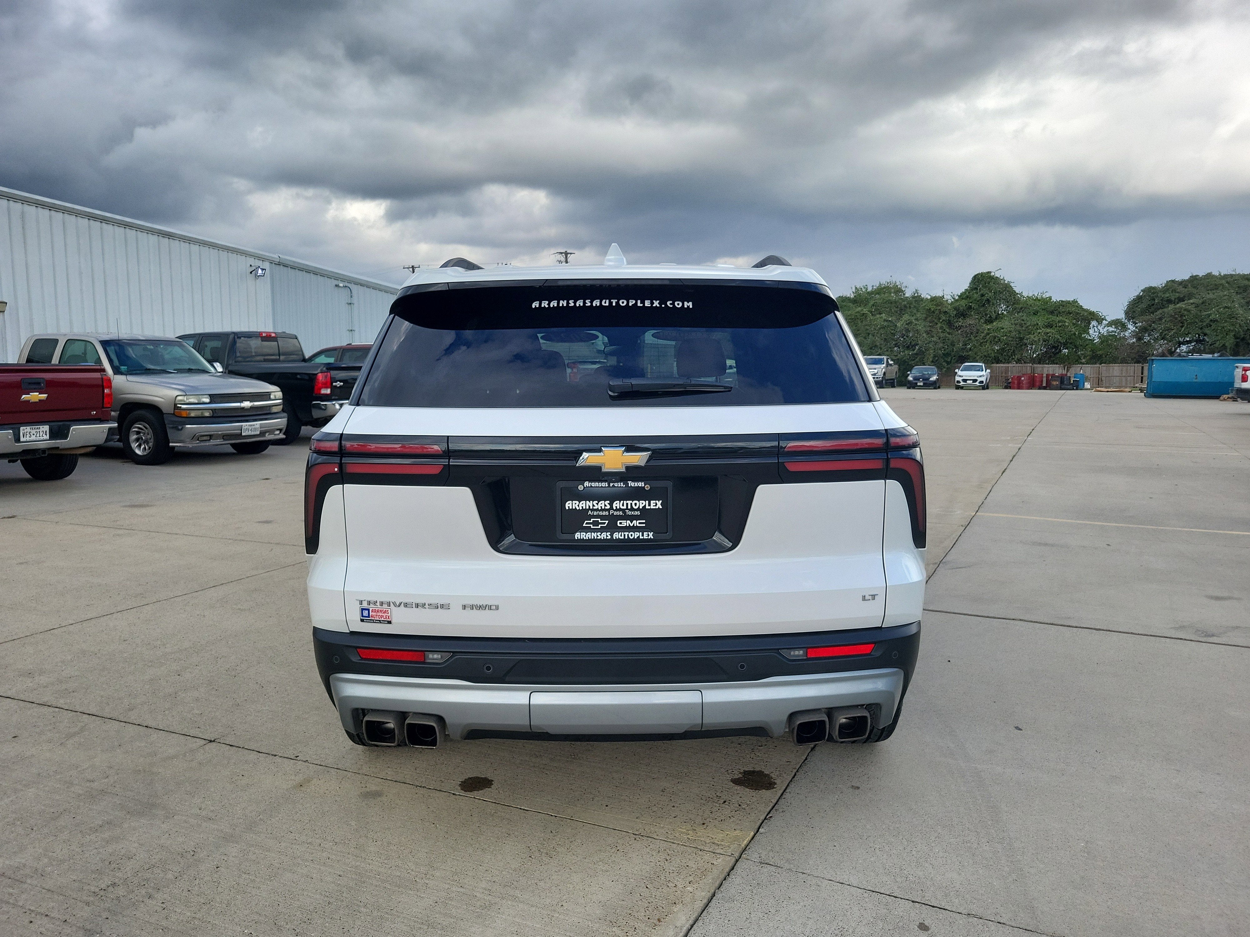 2024 Chevrolet Traverse LT