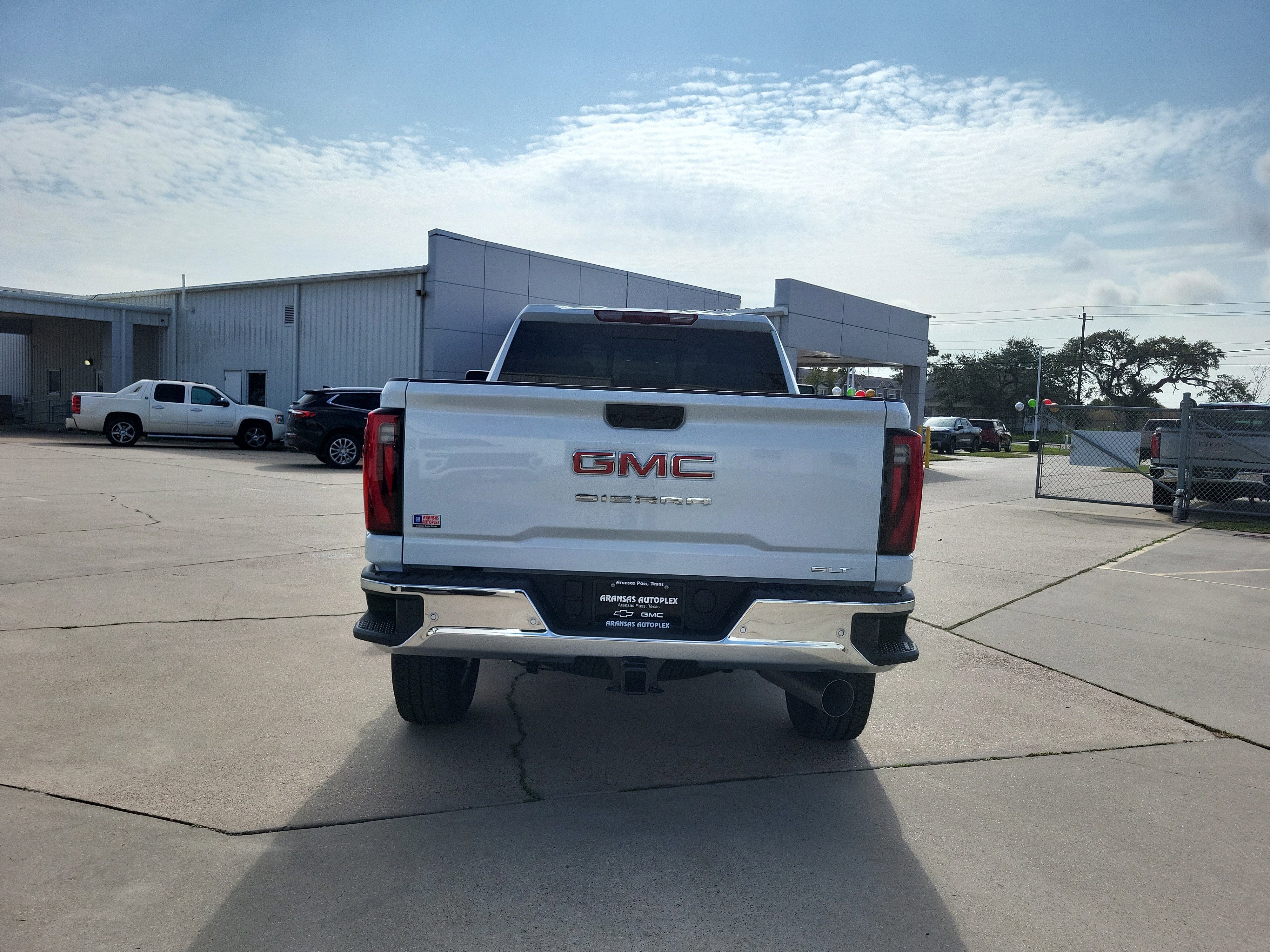 2026 GMC Sierra 2500 HD SLT