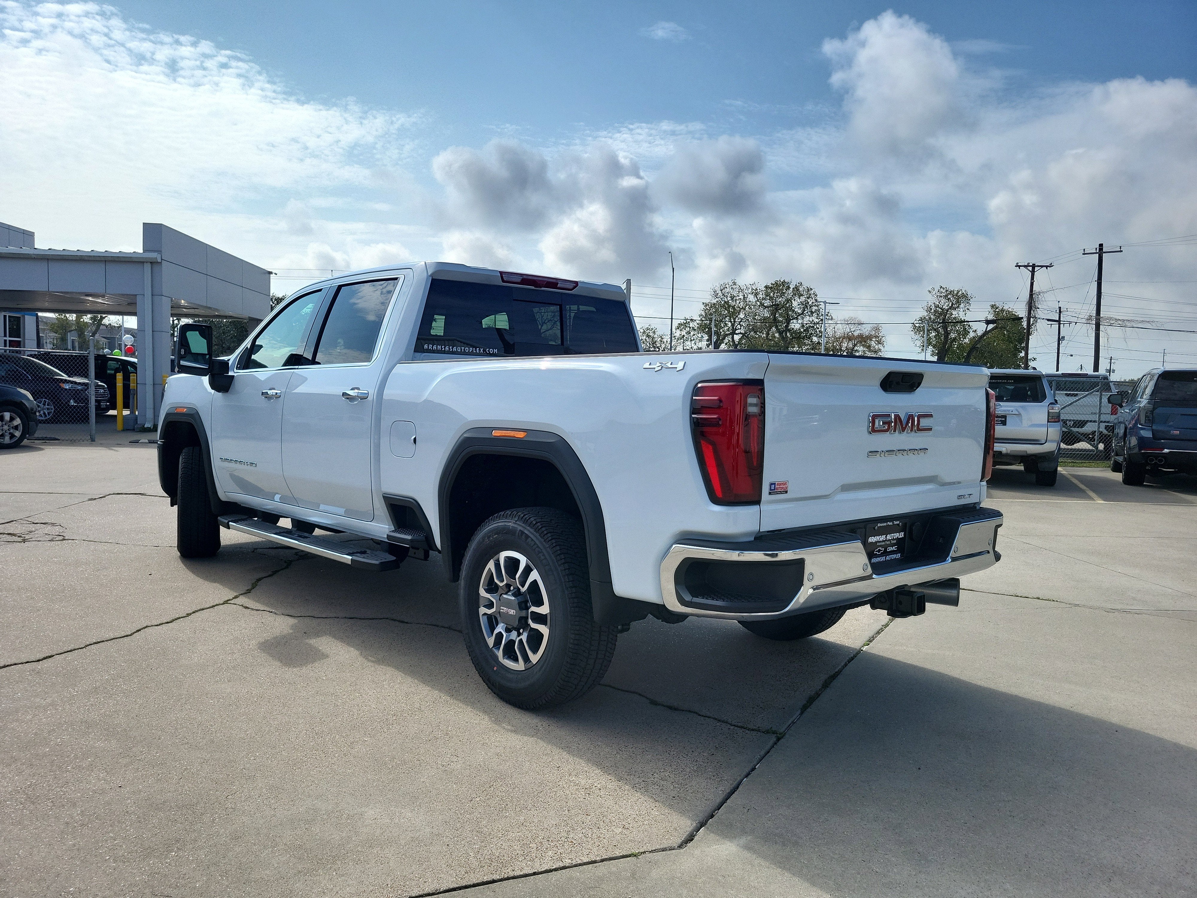 2026 GMC Sierra 2500 HD SLT