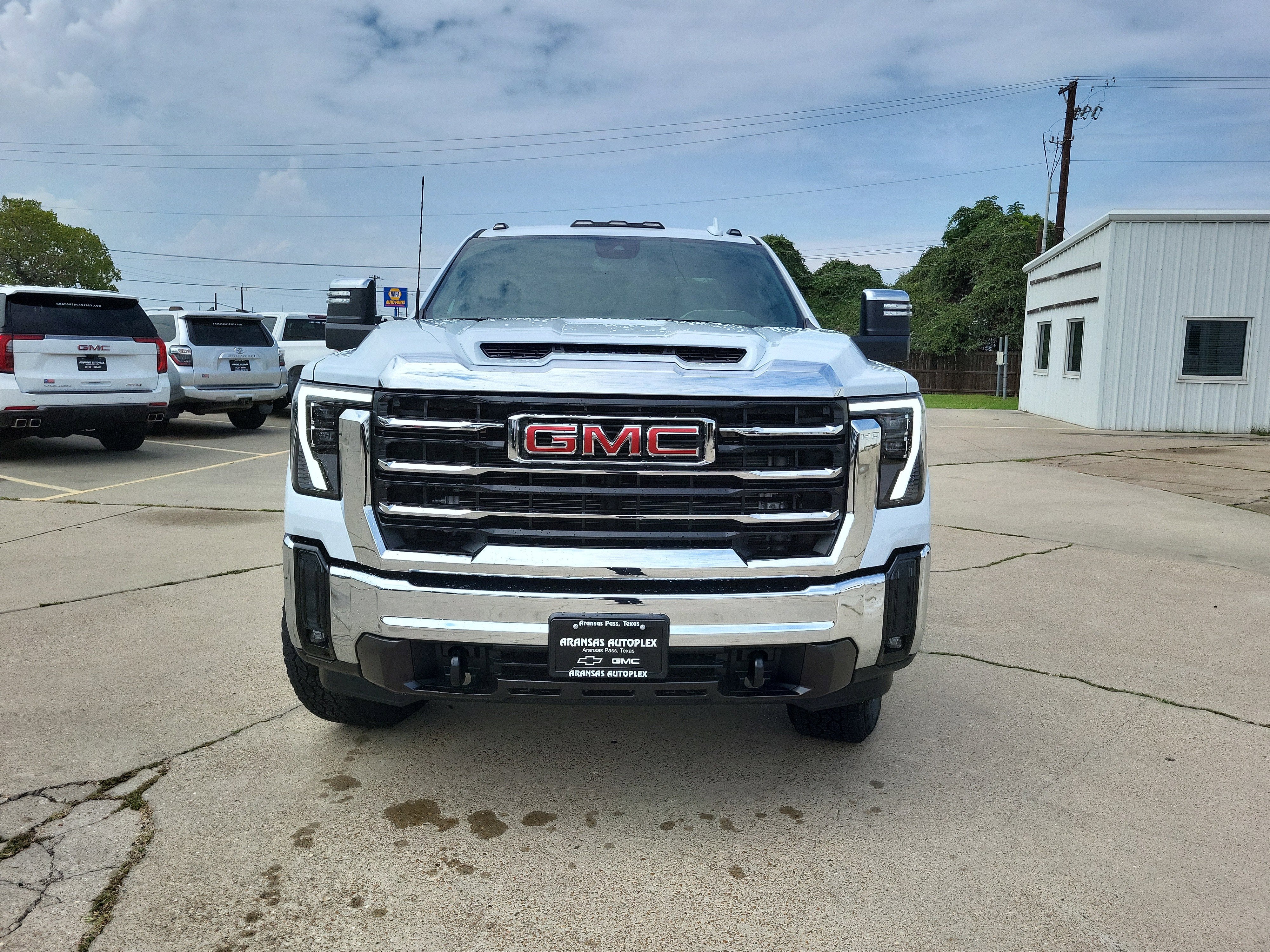 2026 GMC Sierra 2500 HD SLT