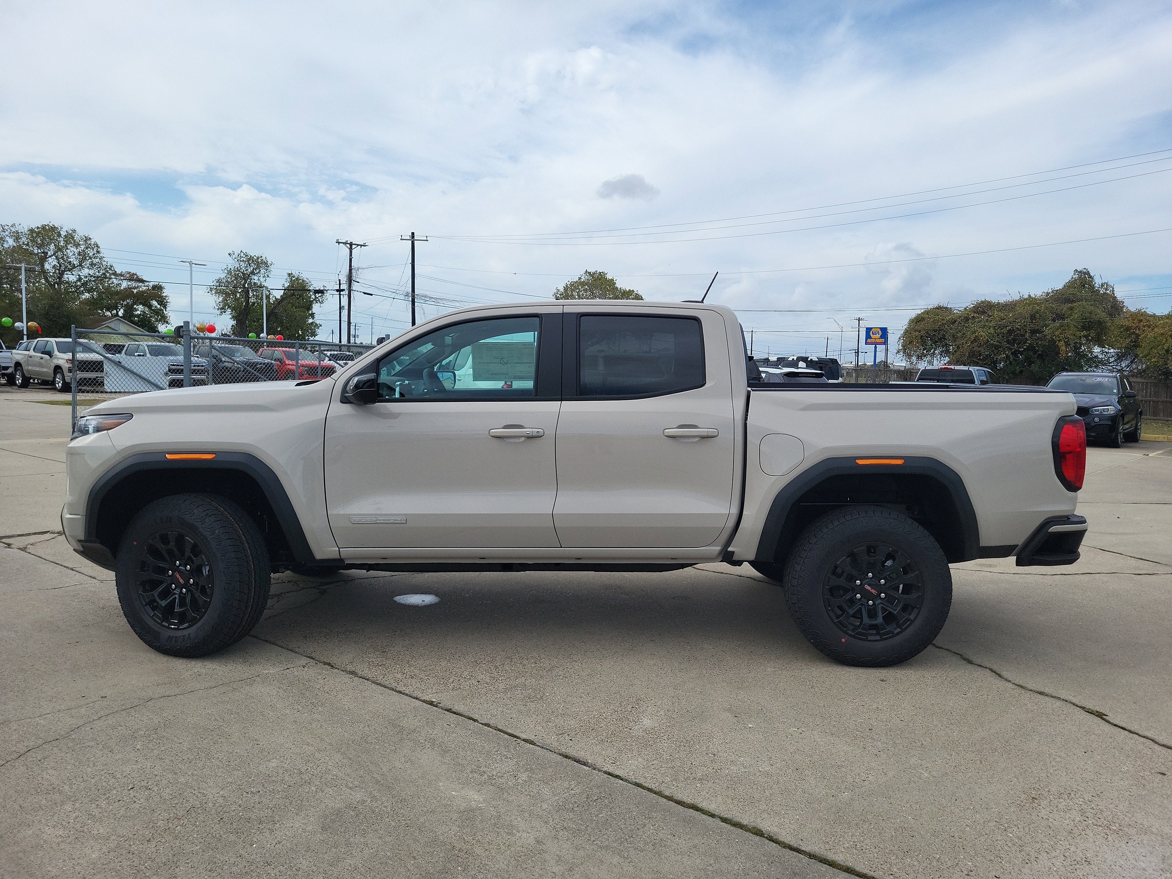 2026 GMC Canyon Elevation