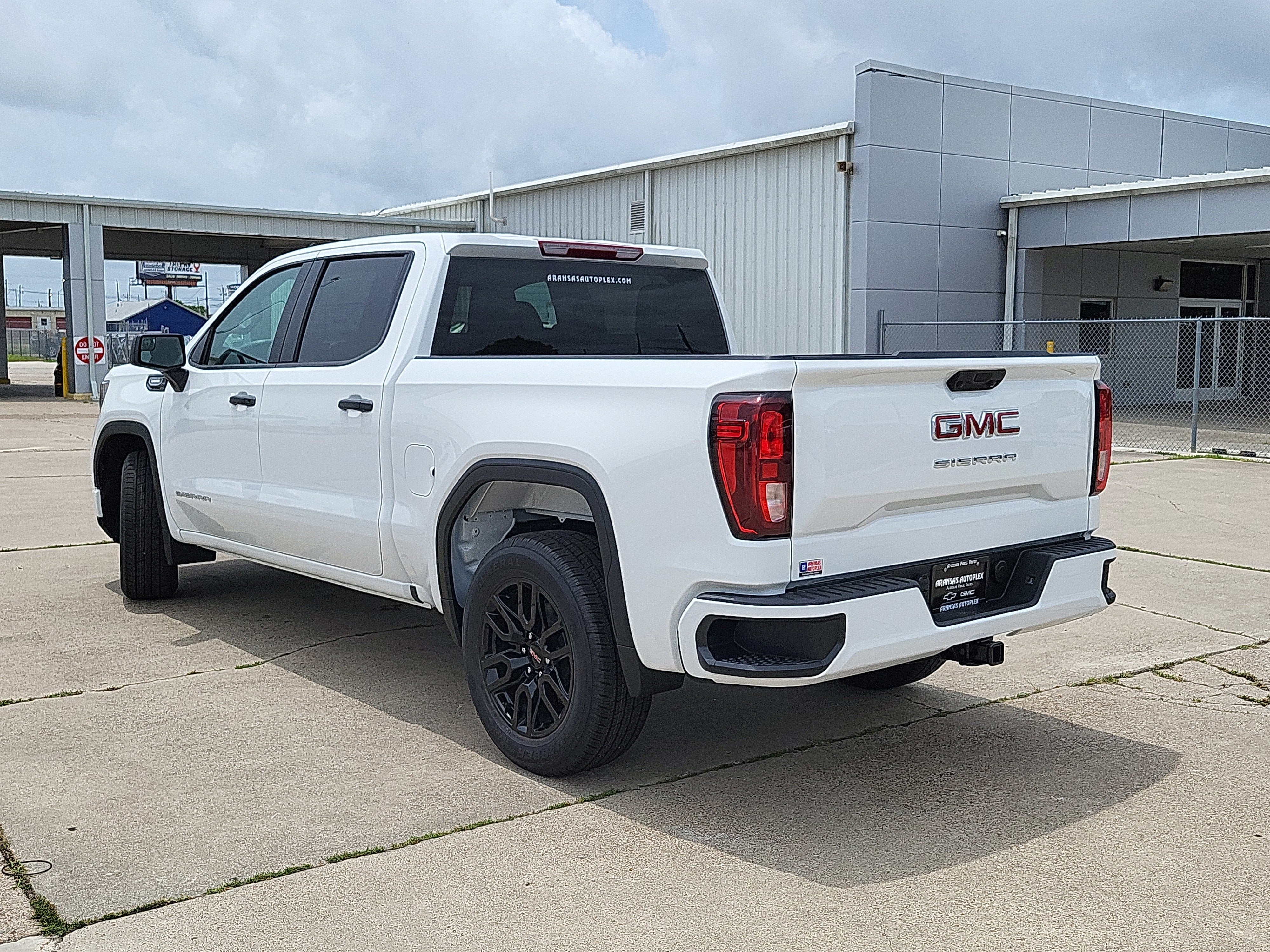 2025 GMC Sierra 1500 Pro