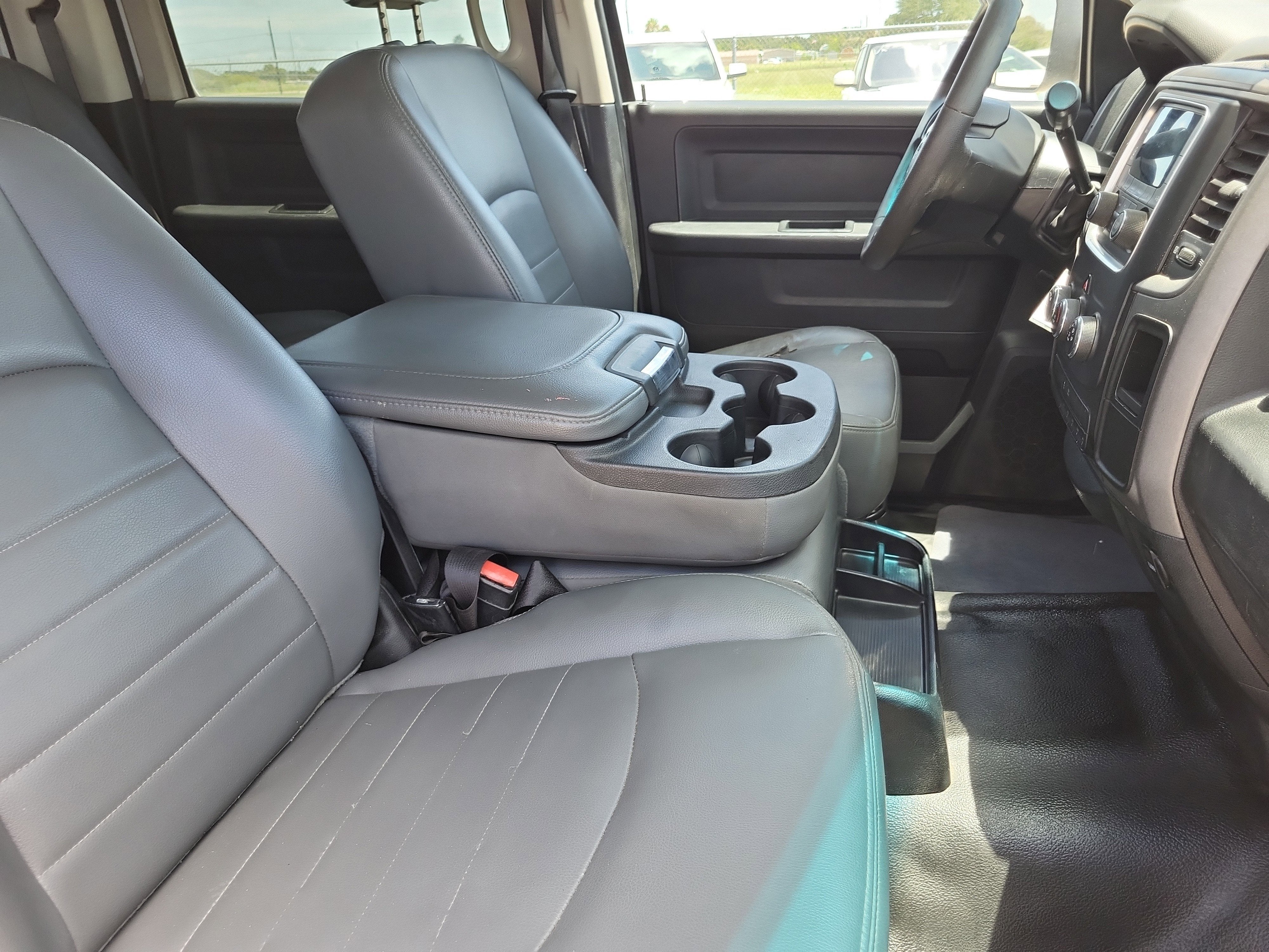 2018 RAM 3500 Chassis Cab Tradesman