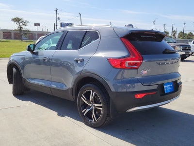 2023 Volvo XC40 Plus Bright Theme